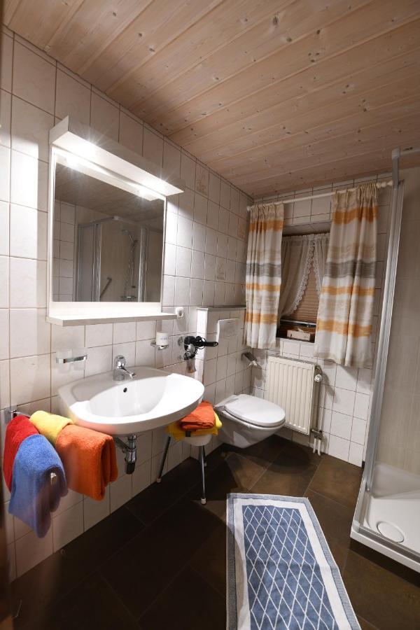 Holzschnitzers Appartements แอห์วัลด์ ภายนอก รูปภาพ