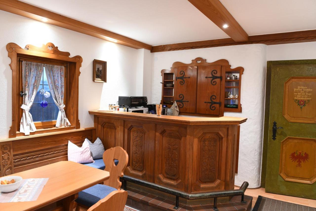 Holzschnitzers Appartements แอห์วัลด์ ภายนอก รูปภาพ