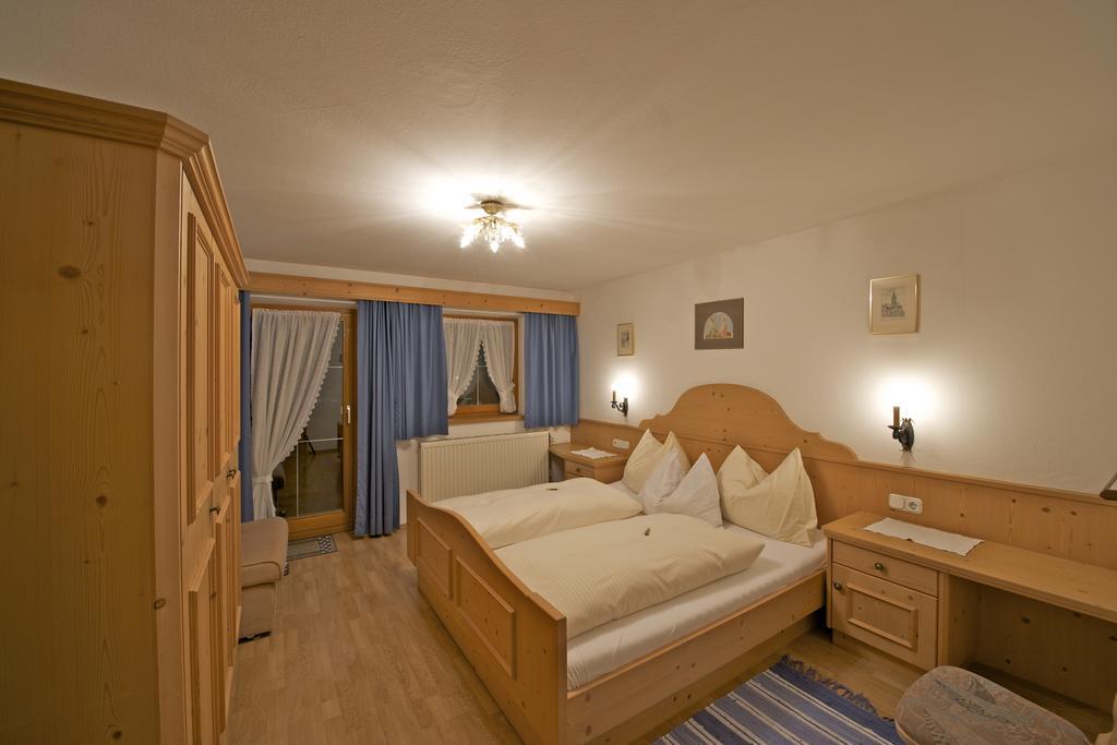 Holzschnitzers Appartements แอห์วัลด์ ภายนอก รูปภาพ