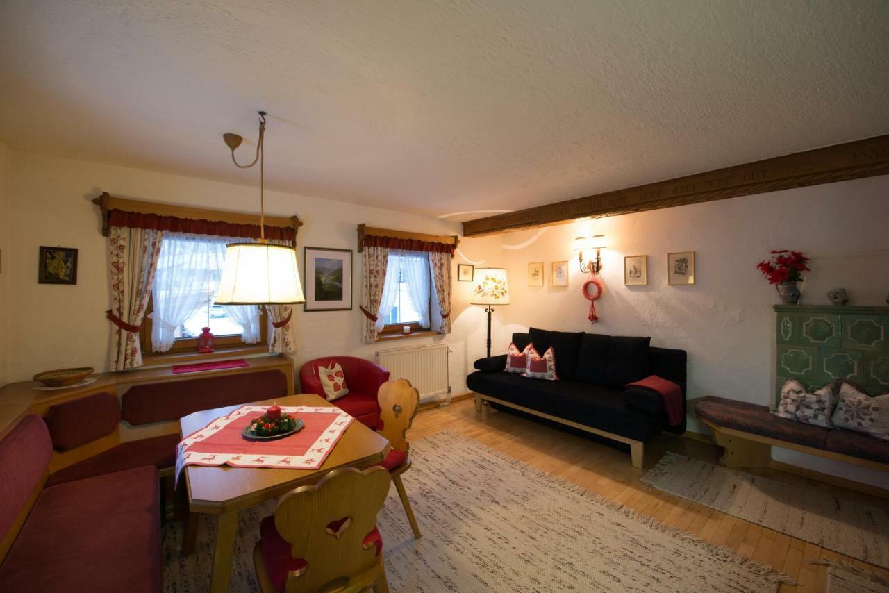 Holzschnitzers Appartements แอห์วัลด์ ภายนอก รูปภาพ